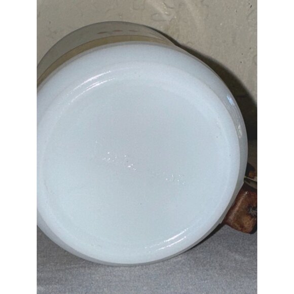 Vintage White Milk Glass Mug With Red Diamond Design & Wooden Handle - Picture 2 of 4